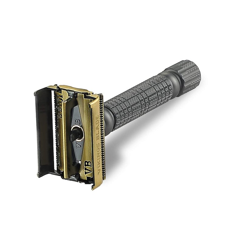 VIKINGS BLADE Double Edge Safety Razor for Men + 5 Swedish Steel Blades + Luxury Case. Smooth, Reusable, Recyclable (Chieftain “5 BC”)