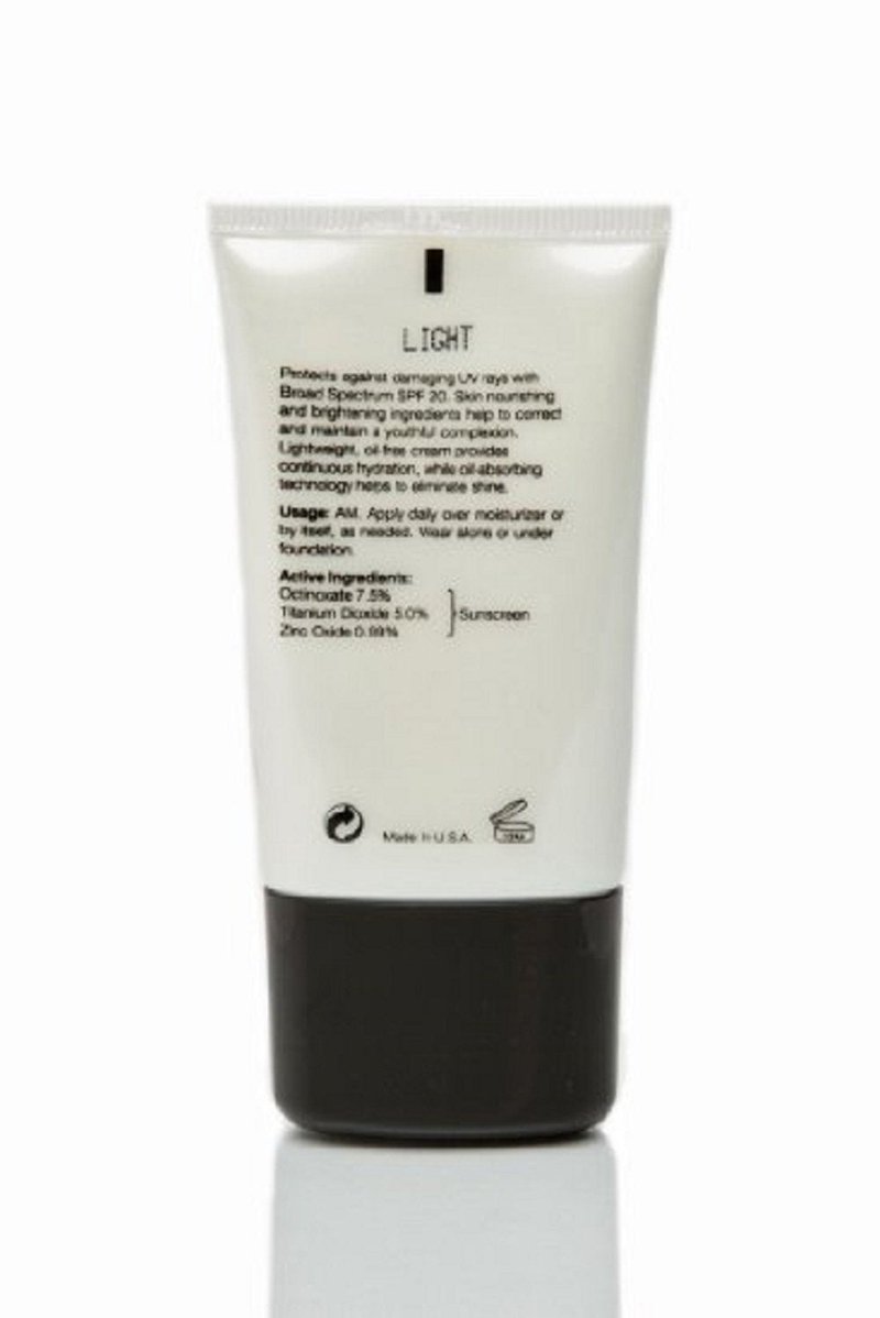 Brightening Color Correcting CC Cream SPF 20 mediam coverage - 4 in 1 - Foundation sunscreen anti aging moisturizer (Light)