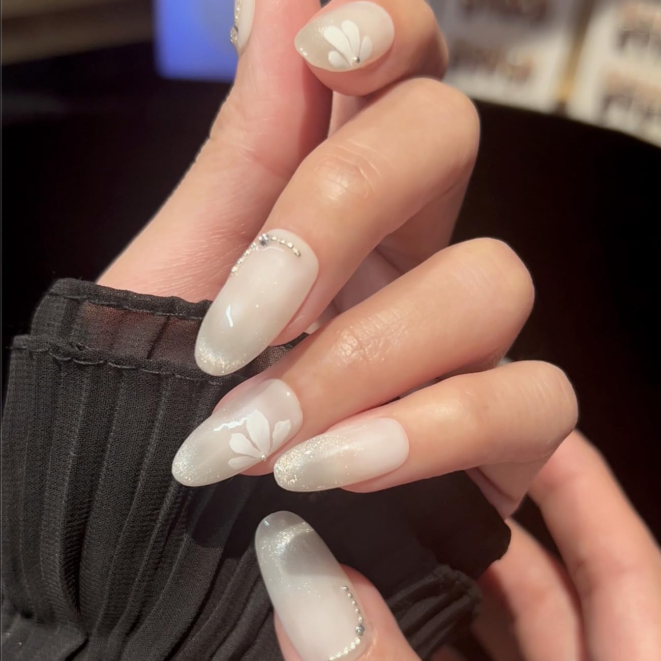 3D Sea Shell Press-On Nails - Handmade Medium Almond Beach Nail Art with Butterflies (L Size)