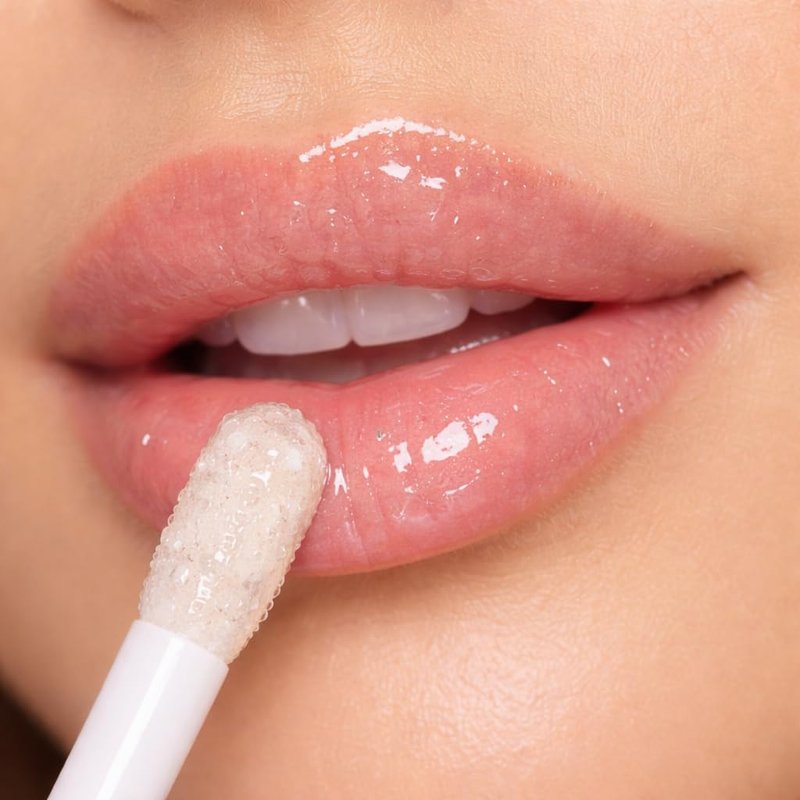 Miss Lil USA Bloom Kiss Lip Oil, Nourishing Hydrating High-Shine Lip Oil Gloss, Lightweight Non-Sticky Formula for Soft Glossy Lips, Vegan & Cruelty-Free (Rose)