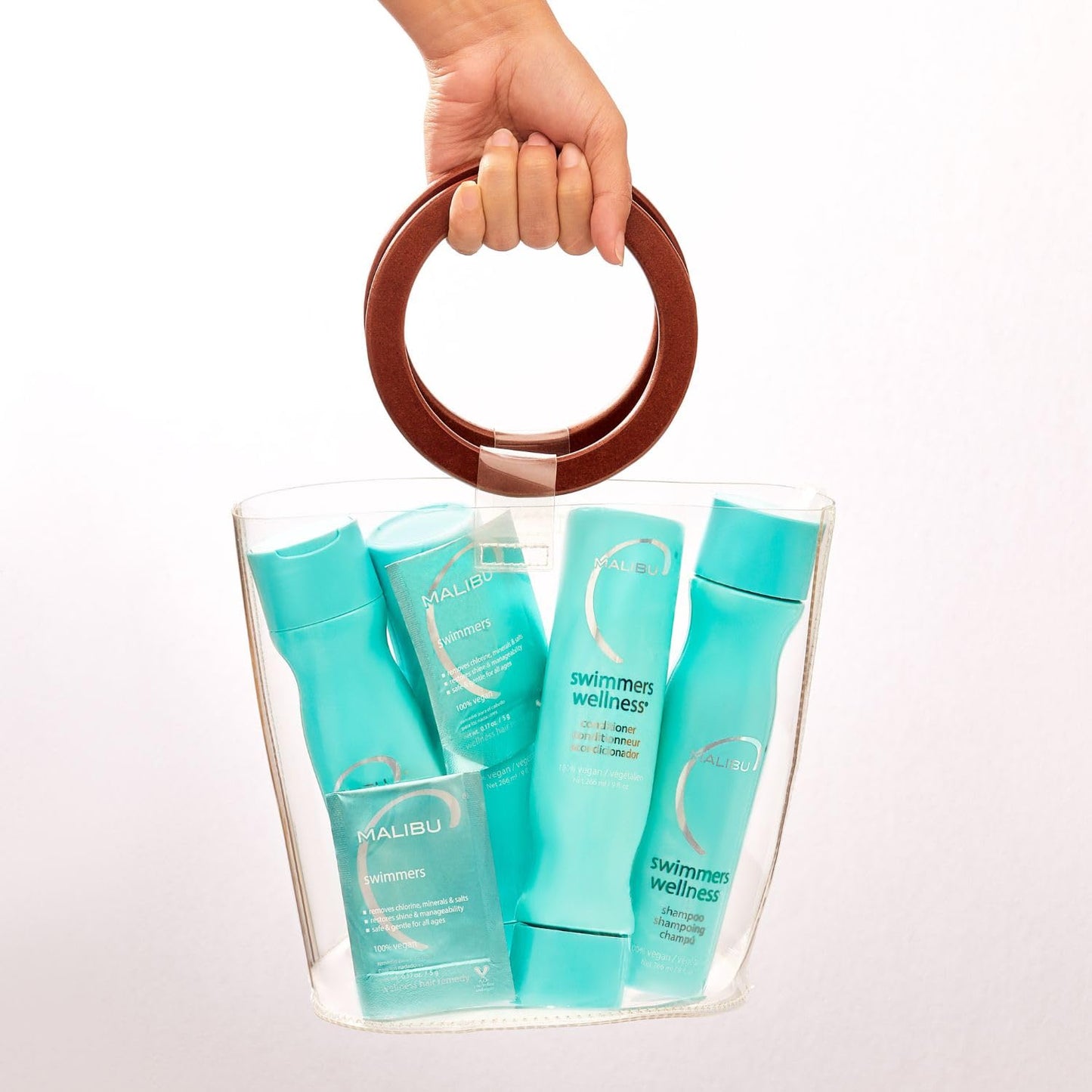 Malibu C Swimmers Wellness Shampoo - Protects Hair Against Chlorine Damage & Combats Brittle Hair - Swimmers Shampoo for Removing Pool Elements