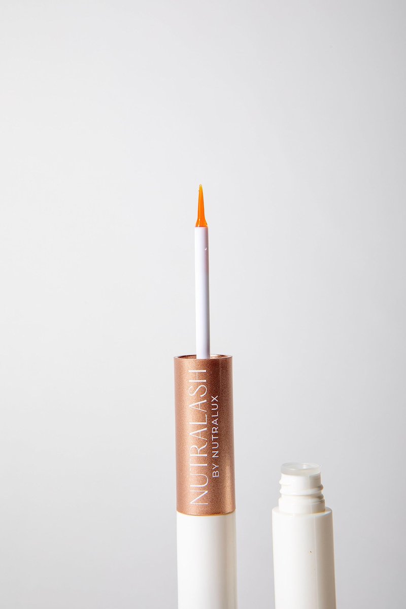 NutraLash by Nutralux Brow and Lash Growth Serum with Organic Ingredients For sensitive eyes - non-irritating: Castor Oil (hexane free) + Vitamin E + Keratin + Biotin, Peptides, Swertia Japonica Extract, Pumpkin Seed Oil, Acorus Calamus Root Extract, Pana