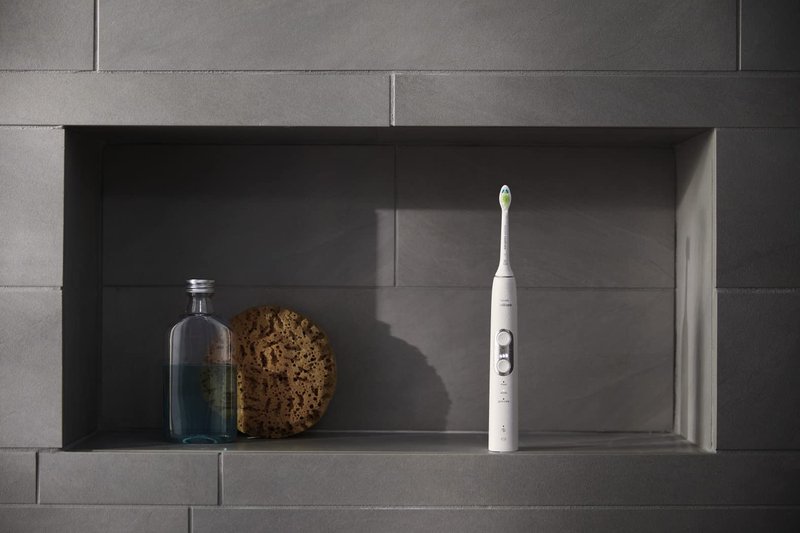 Philips Sonicare ProtectiveClean 6500 Rechargeable Electric Toothbrush, with Pressure Sensor, 3 Cleaning Modes, SmarTimer and QuadPacer, 14-Day Battery Life, Charging Travel Case, White, HX6462/05
