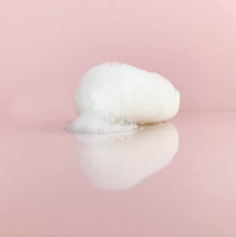 Baie Botanique Teardrop Konjac Sponge - Eco-Friendly, Gentle Facial Cleansing and Exfoliating 100% Natural Sponge, Set of 3