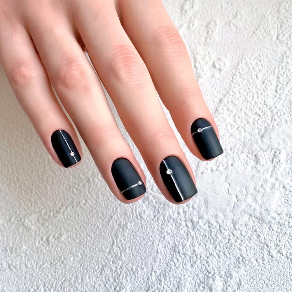 COSMOO Matte Black Nail Polish Air Dry, Quick Dry Dark Lacquer Nail Art Varnish, Velvet Mist Effect Matte Finish Nails Polish for Ladies, 0.41 fl oz