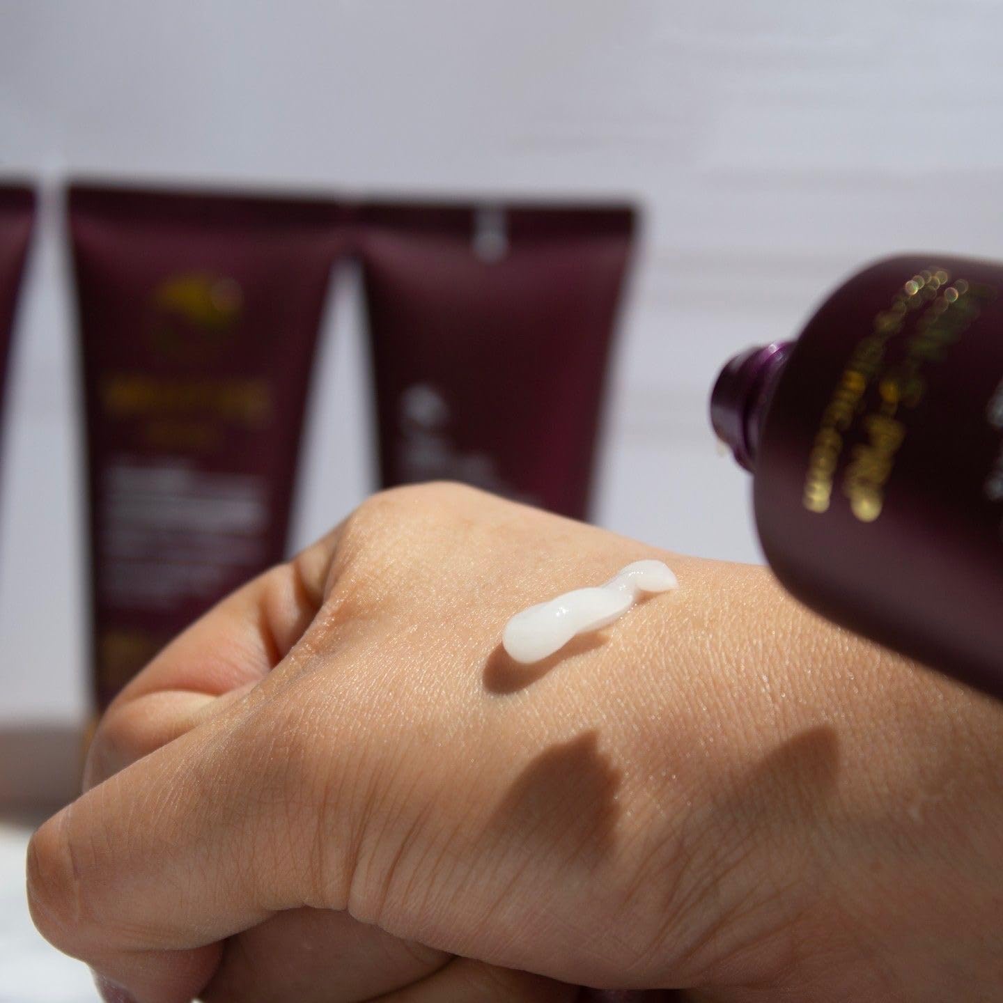 pour LA PEAU Vampire Cream with PDRN, Centella Asiatica & Madecassoside – Skin Regeneration & Soothing Hydration for a Youthful Glow