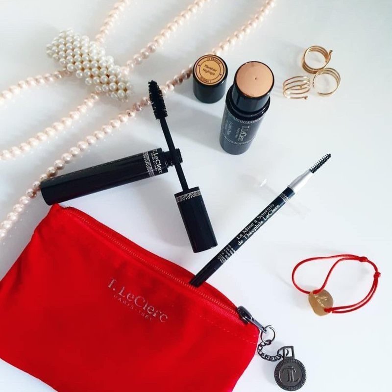 T. Leclerc Eyebrow Pencil with Brush - Professional Brow Pen Brow Enhancing Eyeliner Precise Fine Tip Shapes, Defines, Fills, Create Natural Fluffy Brows Spoolie Smokey Eyes Long Lasting (Chatain)