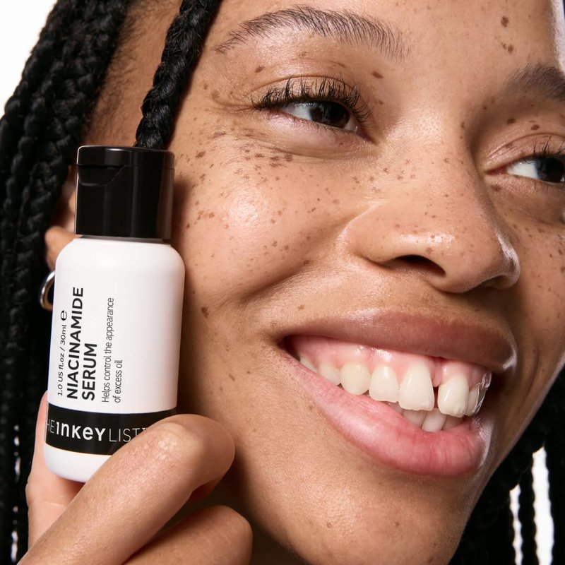 The INKEY List 10% Niacinamide Serum, Lightweight Oil Control Serum Helps with Blemishes and Appearance of Redness, Hydrating 1% Hyaluronic Acid 30ml