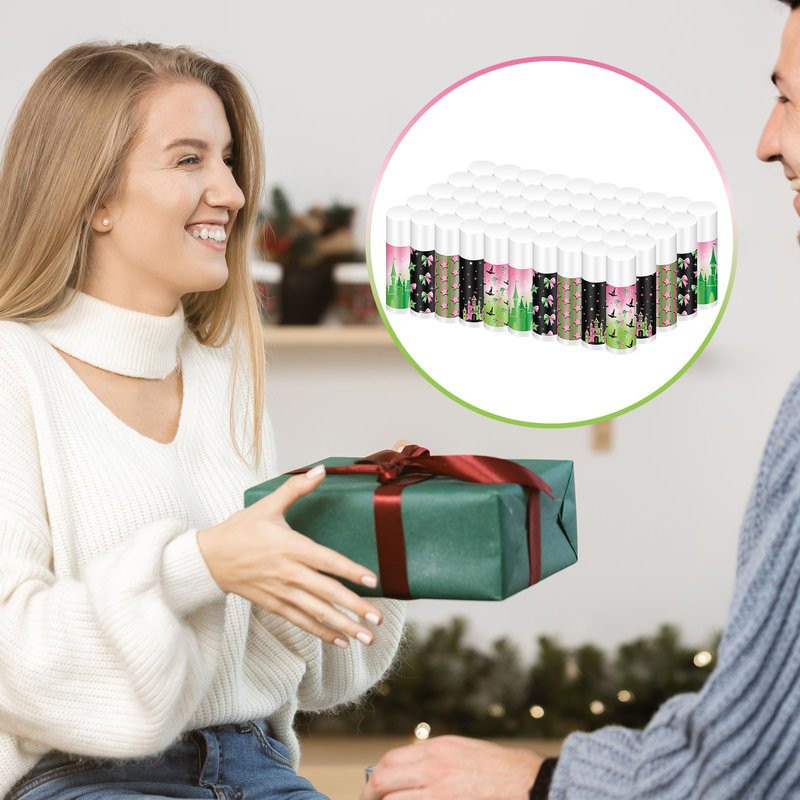 Qunclay 50 Pcs Witch Lip Balm Christmas Party Favors Pink and Green Princess Gifts Bulk Moisturizing Lip Care for Women Movie Fans Makeup Gifts Party Supplies Christmas Stocking Stuffers