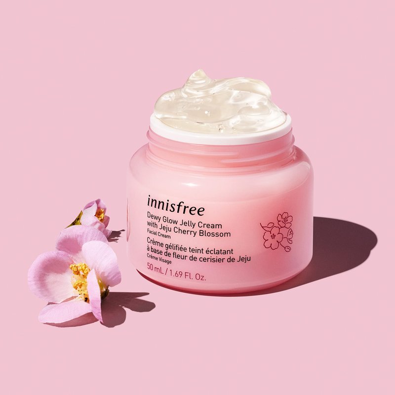 innisfree Cherry Blossom Glow Jelly Cream with Niacinamide for Smooth, Glowing Skin, Korean Skincare Hydrating Moisturizer