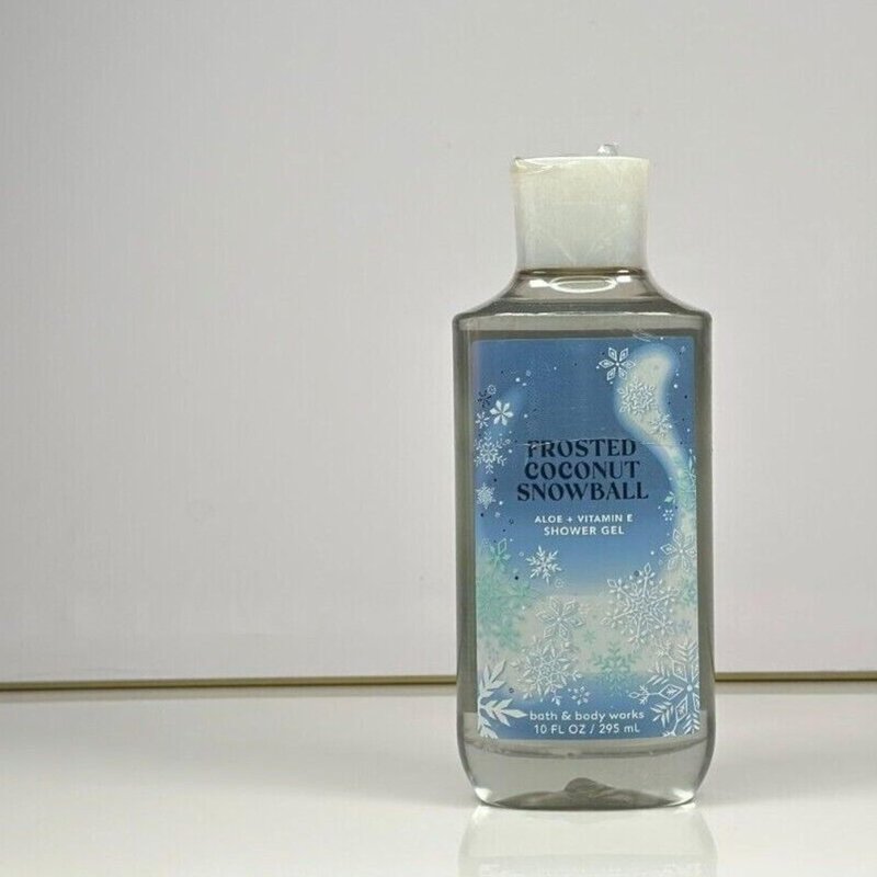 Bath & Body Works Shower Gel, Gift Set of 2, 10oz Each (Frosted Coconut Snowball)