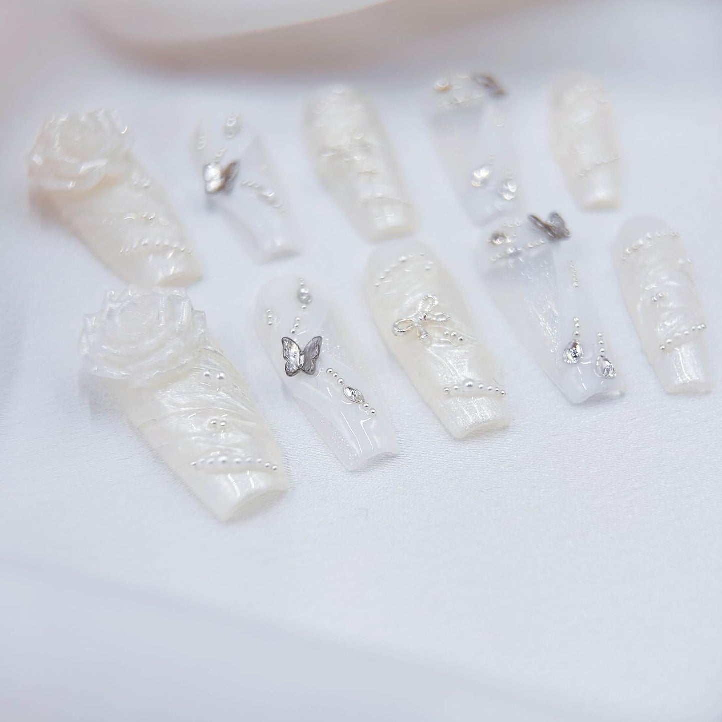 White Wedding 3D Flower Press-On Nails | Reusable Coffin Nails for Women - 20pcs (Pearl Romance, L)
