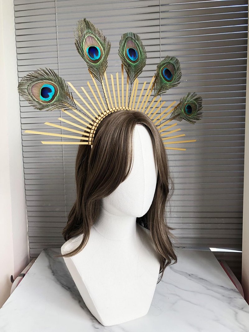 TCOMVEZ Peacock Feather Gold Halo Crown Sun Headband with Earrings Halloween Cosplay Festival Bridal Wedding Maternity Photoshoot Goddess Headpiece