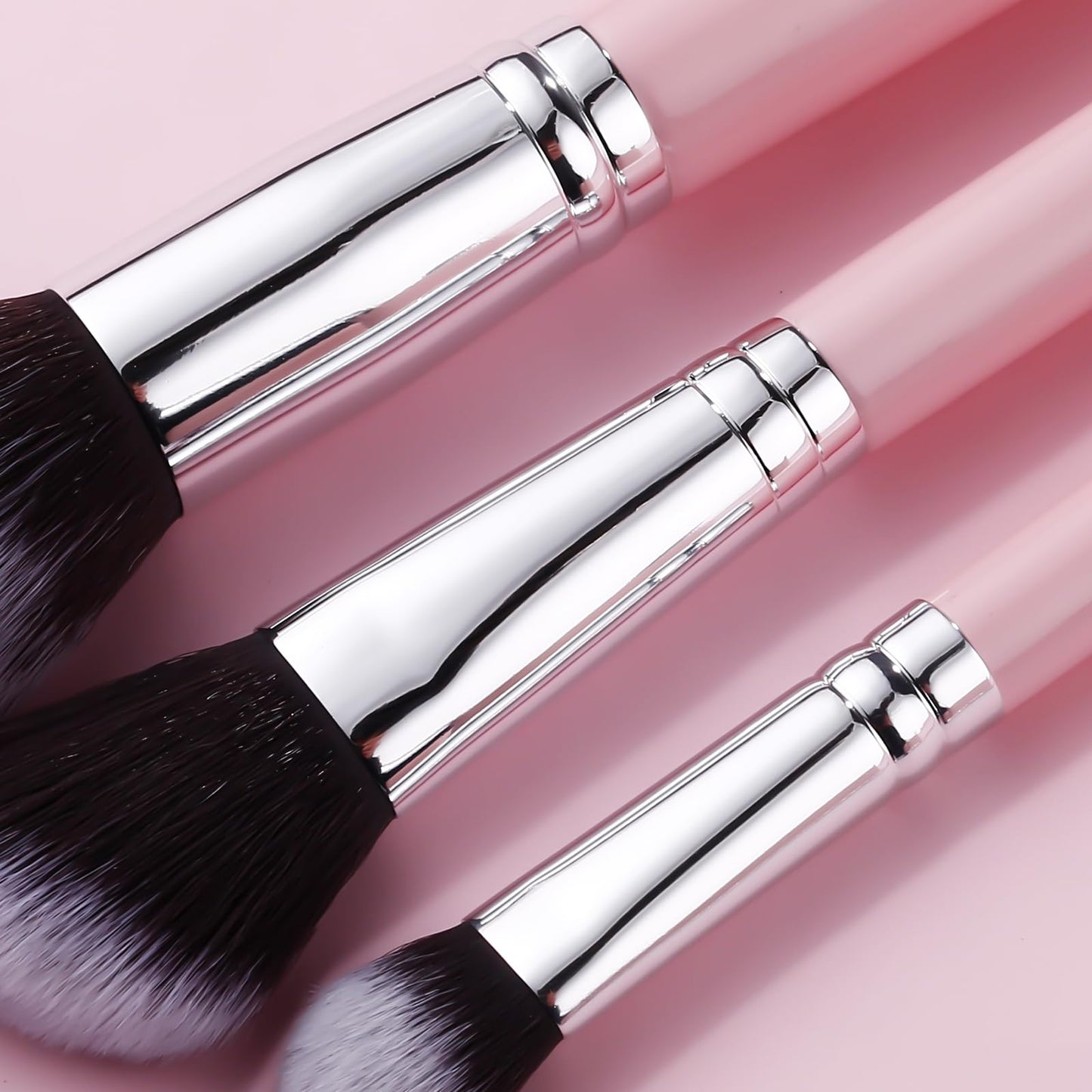 Makeup Brush Set (9 Pieces) - Includes Foundation, Powder, Concealers, Highlighter, Contour, Eye Shadows & Blush Brushes - Face & Eye Make Up Brushes with Synthetic Bristles - Leather Case Included