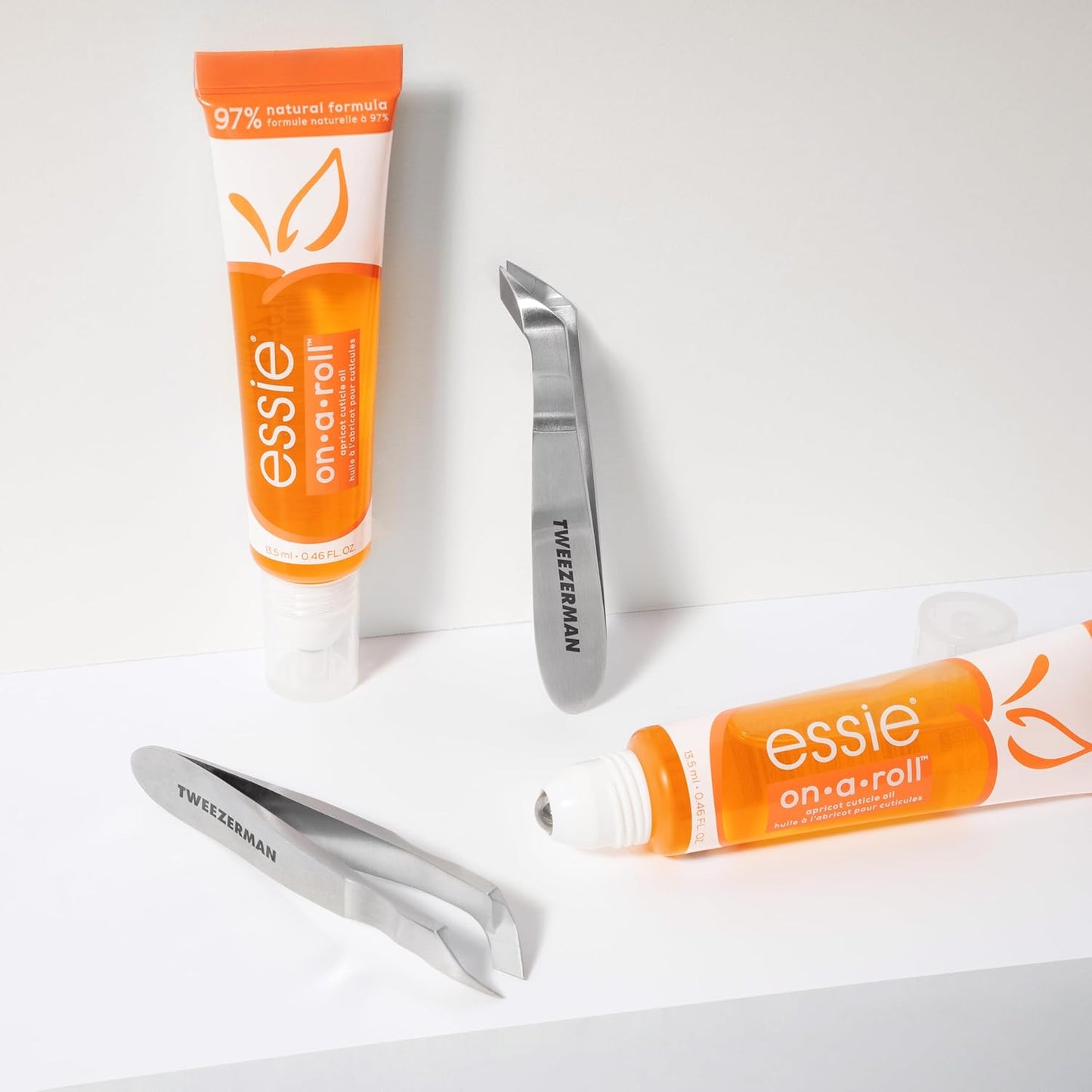 Cuticle Care Bundle: Tweezerman Mini Cuticle Nipper & Essie Apricot Cuticle Oil