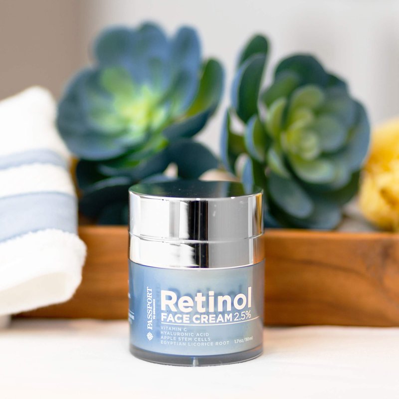 Passport to Organics Retinol 2.5% High Potency Face Cream - Anti-Aging Cream - Organic Moisturizing Cream with Vitamin C, Hyaluronic Acid & Essential Oils - Retinol Moisturizer for Dry Skin - 1.7oz