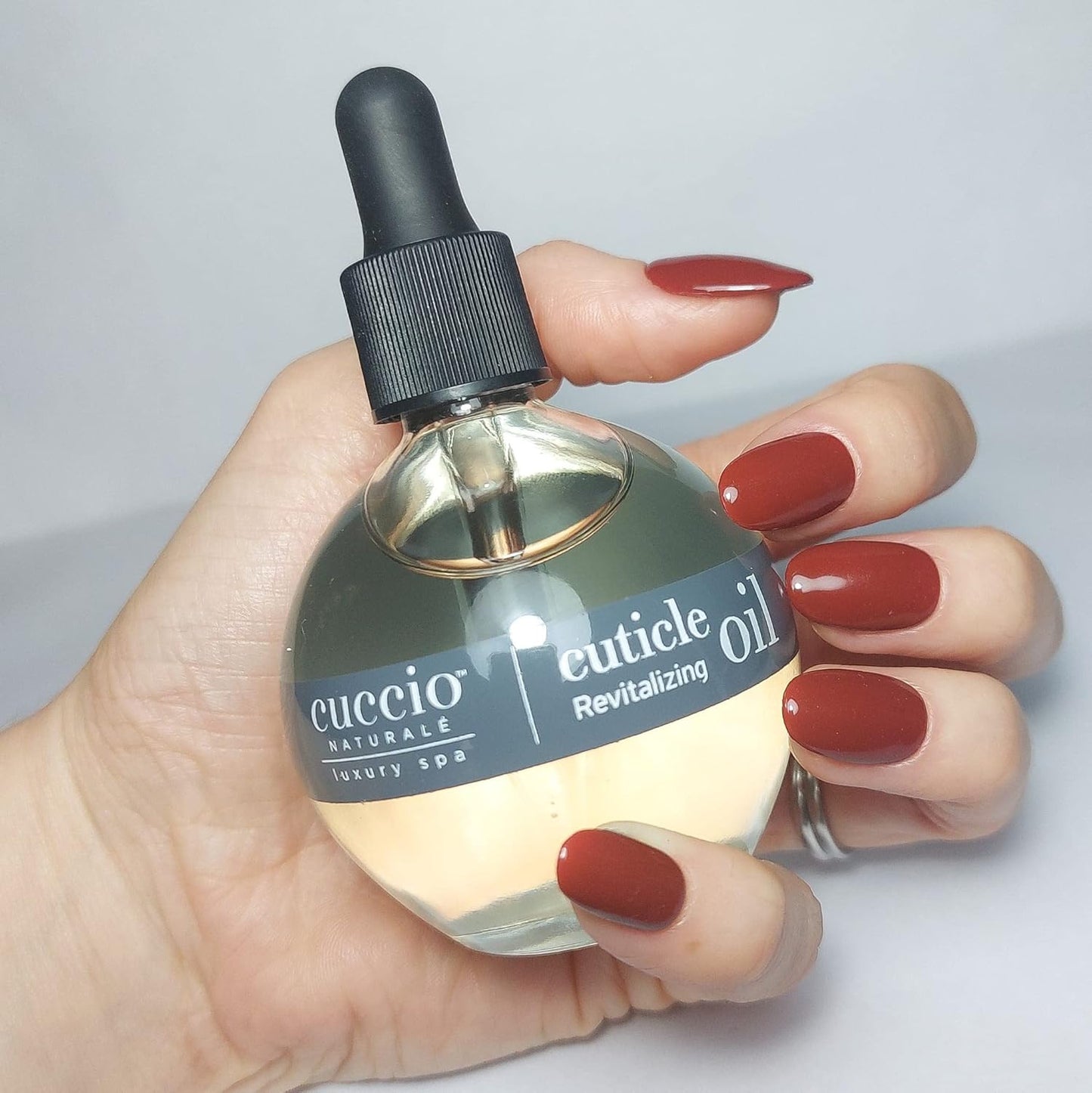 Cuccio Naturale Revitalizing Hydrating Cuticle Oil - Repair Damaged Skin & Nails - Vanilla Bean & Sugar - 2.5 Oz (Pack of 2)