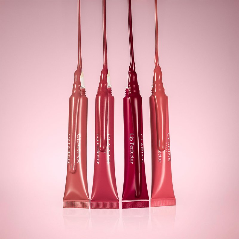 Clarins Natural Lip Perfector | Sheer Finish Lip Gloss | Instant 3D Shine | Nourishing, Hydrating, Softening and Lip Plumping | Contains Natural Plant Extracts With Skincare Benefits | 0.35 Oz