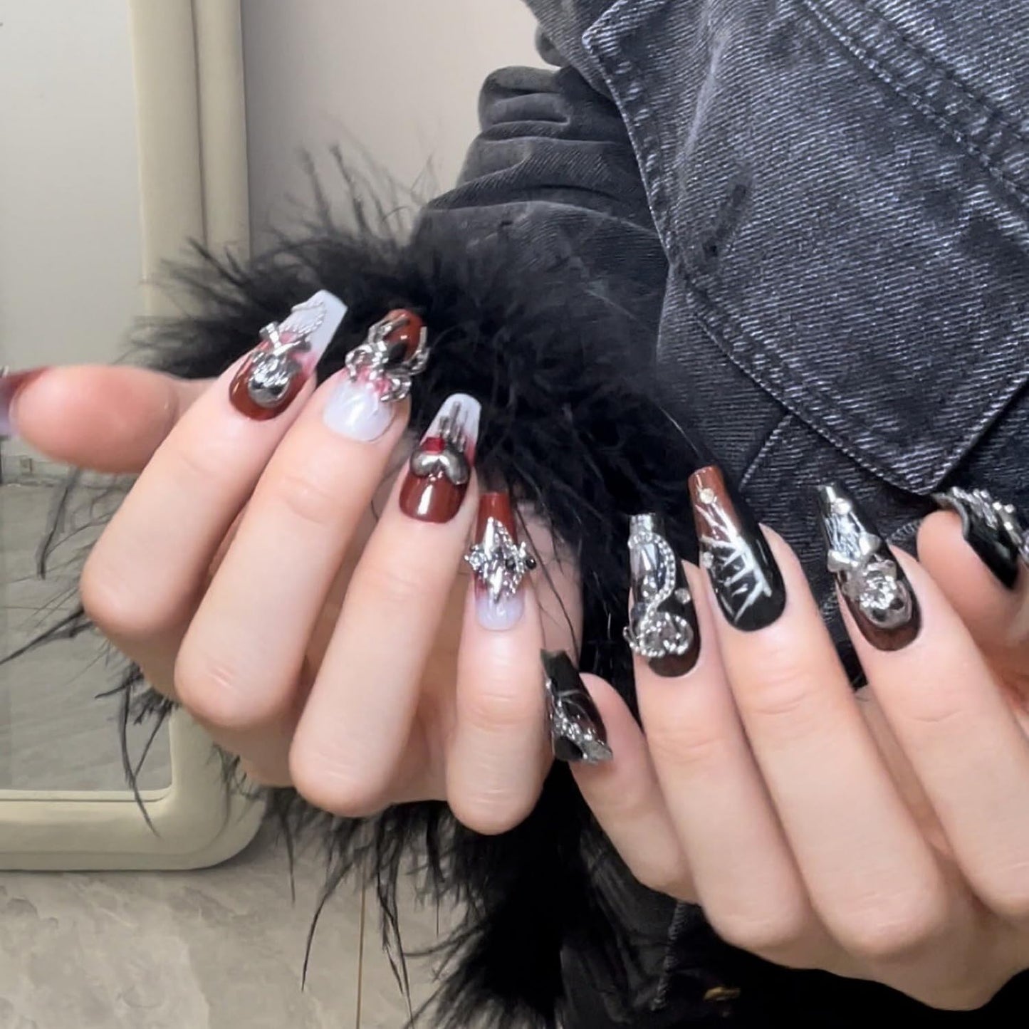 Christmas Press-On Nails - Short Square Gel Full Cover with Reindeer & Santa Designs