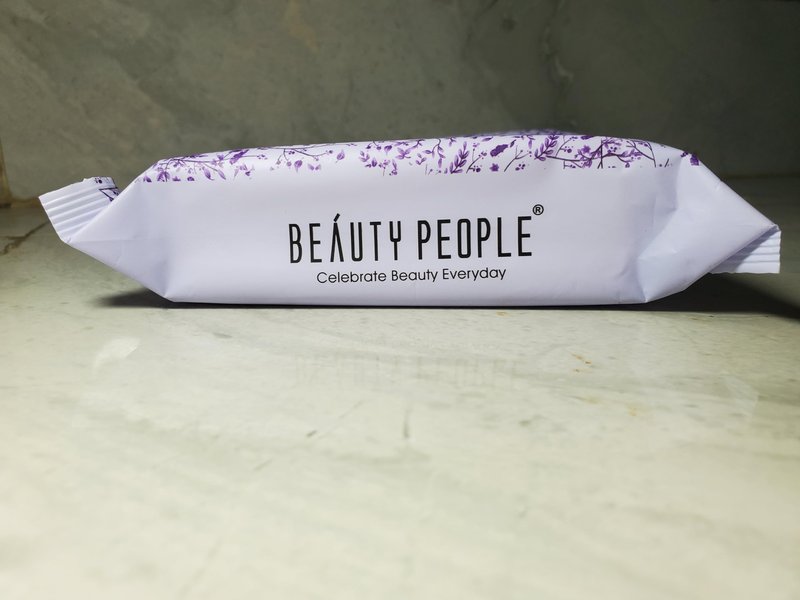 Beauty People Wipe Right 3 in 1 Lavender Refreshing Wipes, Cleansing, Hydrating, Makeup Removing Face Wipes