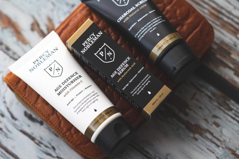 Percy Nobleman Age Defence Kit – Men’s Skincare Gift Set with Charcoal Face Scrub, Hydrating Facial Serum with Hyaluronic Acid & Vitamin C Moisturiser for Cleansing, Nourishment & Healthy Skin
