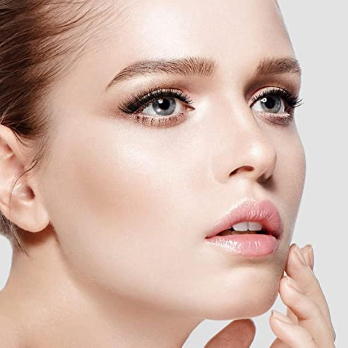 KISS imPRESS Falsies Lash Clusters, Voluminous', 14 mm, 20 Clusters & Looks So Natural Strip Lashes, Shy', 12 mm, 5 Pairs