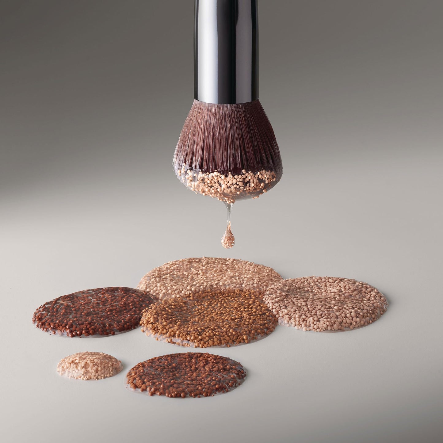 Lise Watier Perfecting Foundation Brush, 1 count