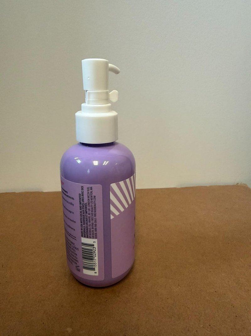 First Aid Beauty - After-Shower Nourishing Body Oil, Hydrates Skin & Locks In Moisture with Skin-Loving Lipids Jojoba Seed and Grapeseed Oil, Safe for Sensitive Skin, 6 oz