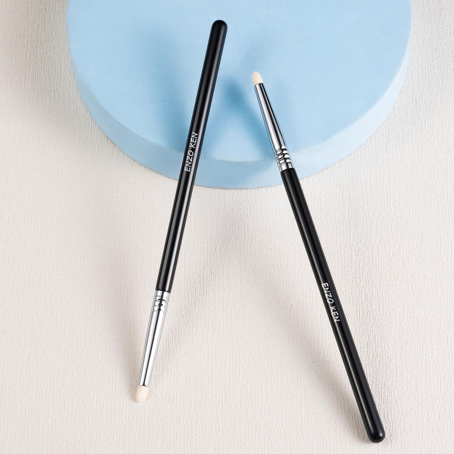 ENZO KEN Natural Goat Hair Eyeshadow Brush, Small Blending Eye Shadow Brush, Eye Shadow Blending Brushes, Eye Blending Brush, Nose Contour Brush, Eyeshadow Blending Makeup Brushes. (E904S)