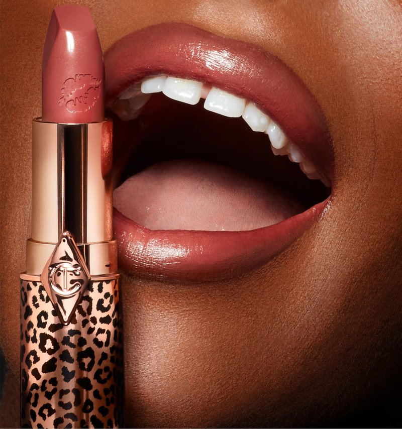Charlotte Tilbury Hot Lips 2.0 Lipstick - Hydrating, Long Lasting Lipstick with Orchid & Antioxidant Extracts - Buildable Satin Finish for Fuller-Looking Lips - Glowing Jen