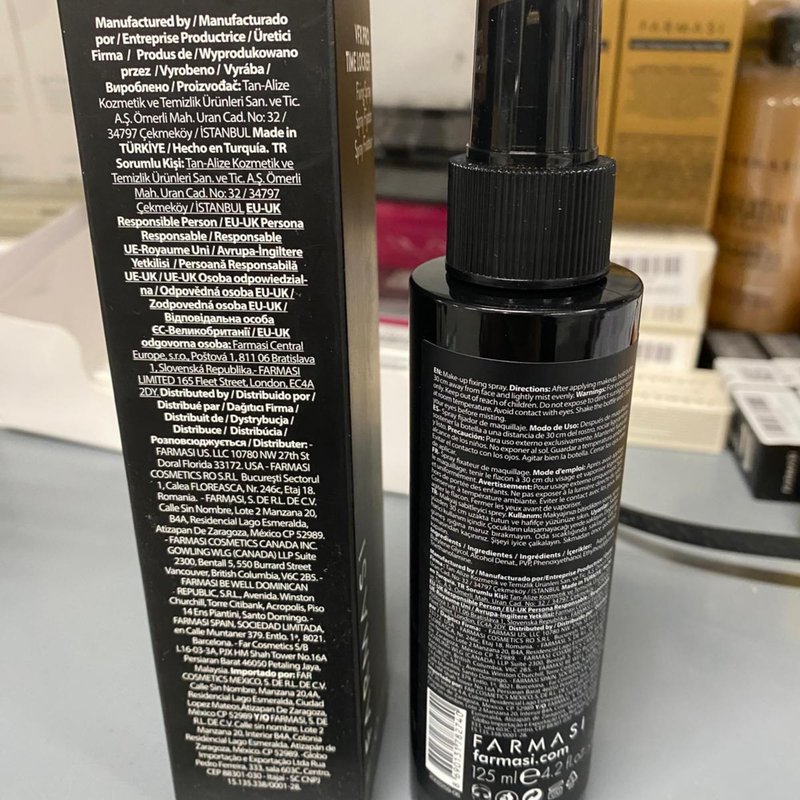 FARMASI Makeup Time Locker, Long-Lasting Makeup Setting Spray, Oil-Free, Lightweight, All-Day Wear Revitalizes, Natural Finish, 4.2 fl. oz / 125 ml