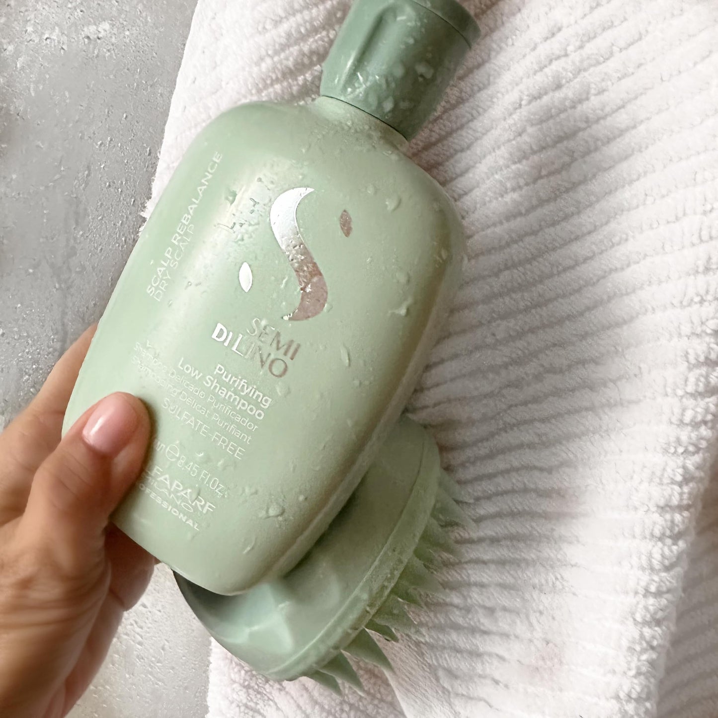 ALFAPARF MILANO Semi di Lino Scalp Rebalance Shampoo for Dry Scalp - Sulfate Free Shampoo - For Excessive Oiliness and Flakes - Professional Salon Quality - 8.45 Fl Oz