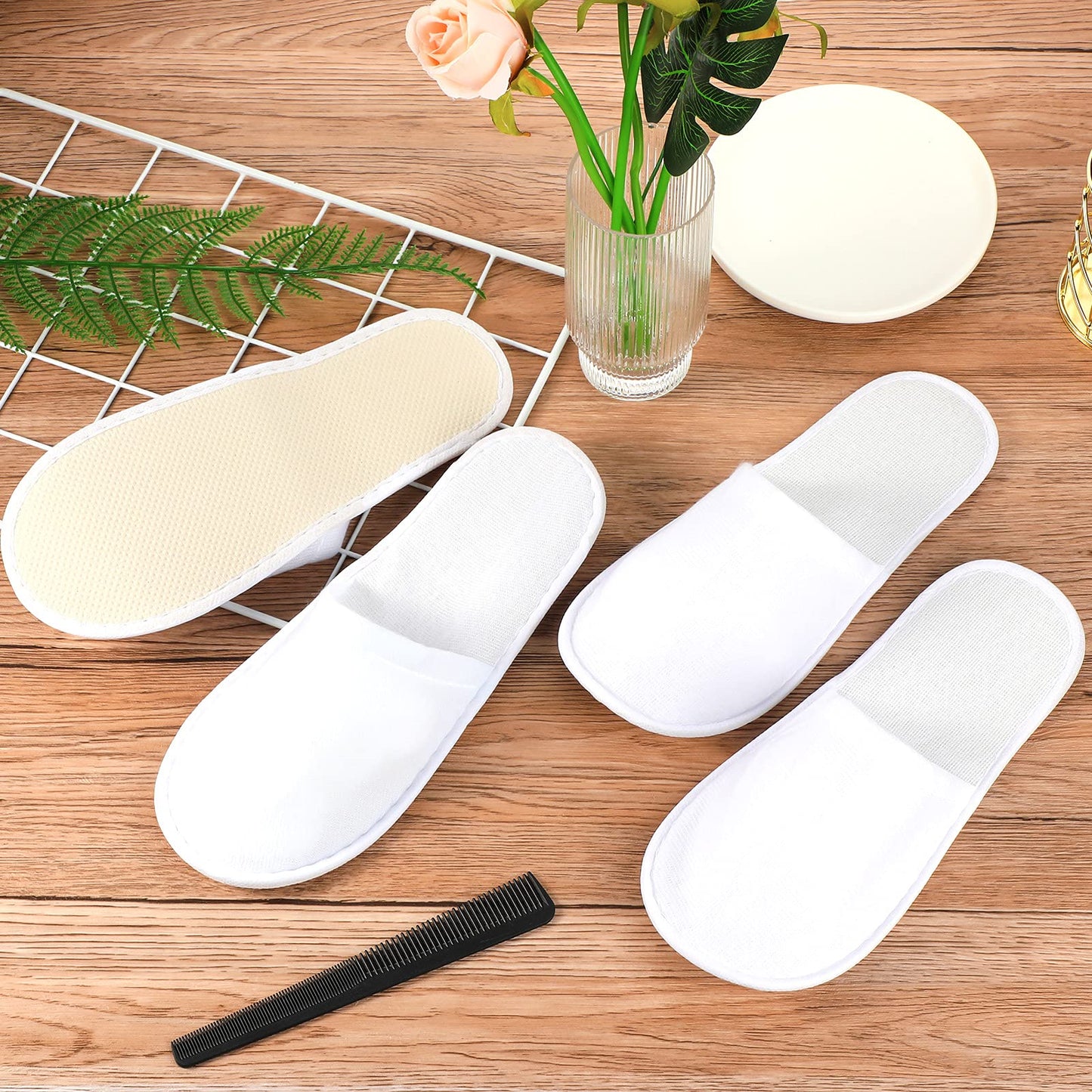 Geyoga 30 Pairs Disposable Spa Slippers for Guest Non Slip House Hotel Closed Toe Indoor Slipper for Men Women Home Wedding Travel, 2 Size(White)
