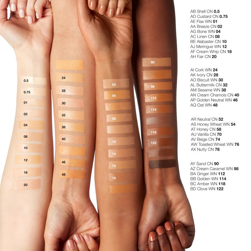 Clinique Beyond Perfecting Lightweight Liquid Foundation + Concealer For Dry Combination to Oily Skin Types | Full Coverage + Natural Matte Finish, Honey Wheat, 1 Fl Oz