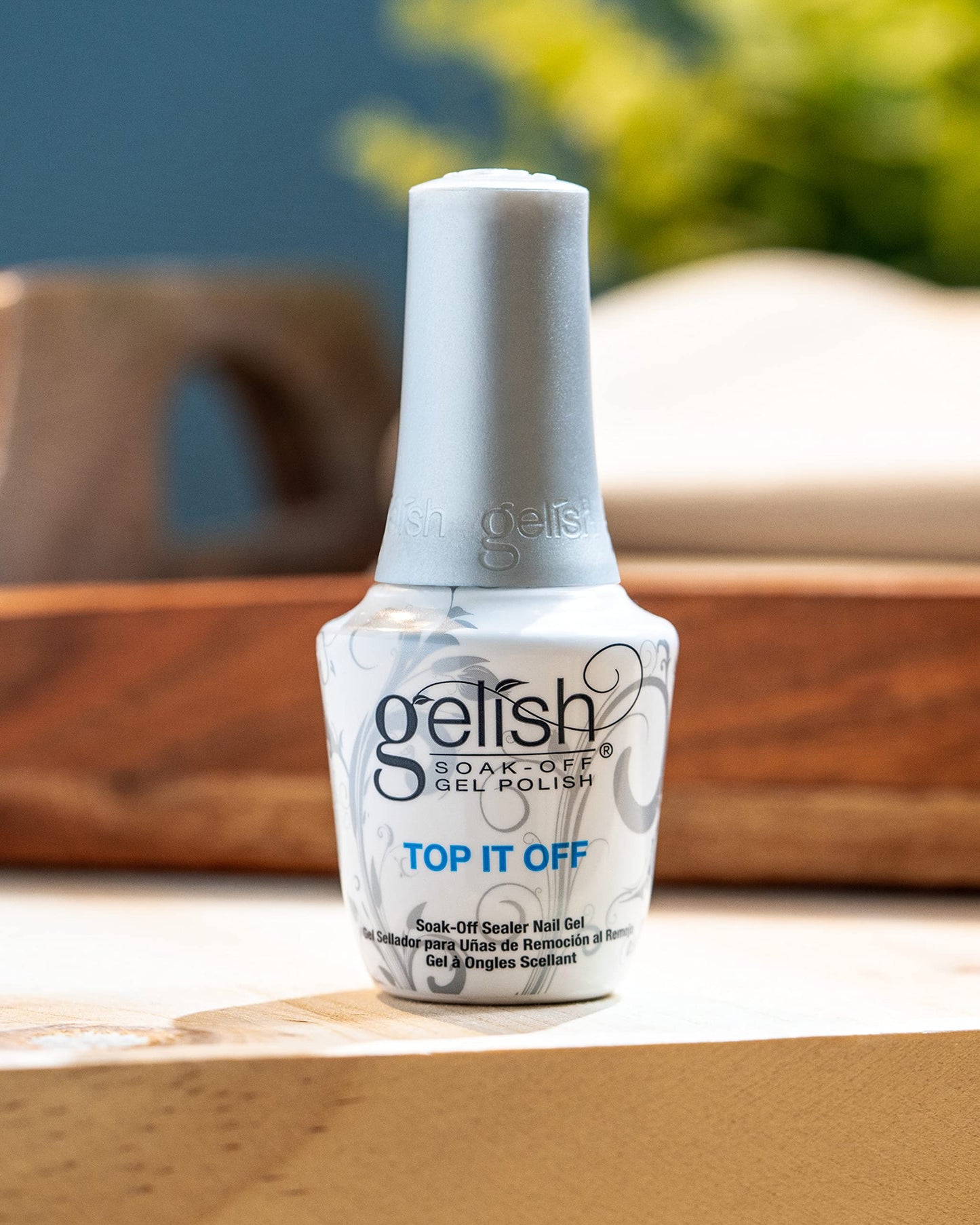 Gelish Top It Off, Sealer Gel Top Coat LED Polish, High-Gloss Nail Polish Top Coat for Long-Lasting Shine and Durability - Perfect for Professional and At-Home Use, 0.5 oz