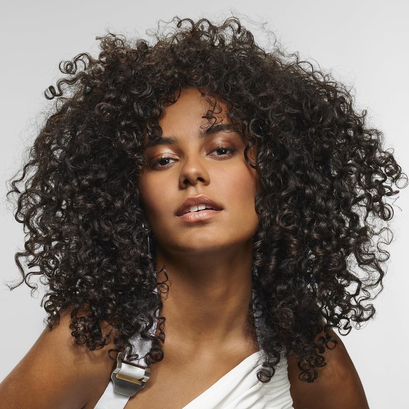 Bumble and bumble. Curl 3-in-1 Conditioner | Leave-In, Rinse Out, CoWash | Anti Frizz + Color Safe | For Coily, Curly, Wavy Hair | With Jojoba, Avocado + Coconut Oil | Travel Size, 2 Fl Oz