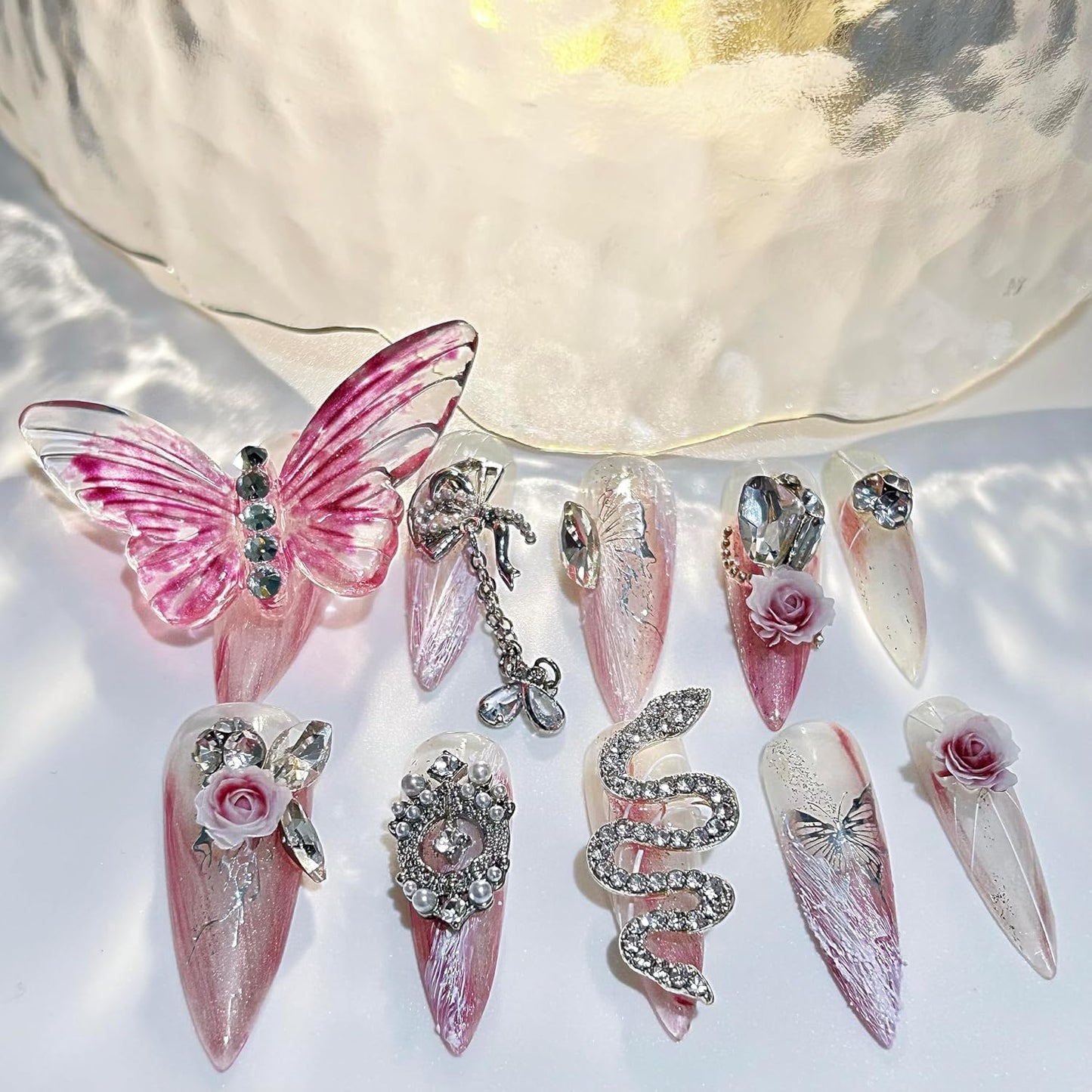 Luxury Handmade Almond Press-On Nails - Reusable Halloween Goth Style (10pcs, Red Spider)