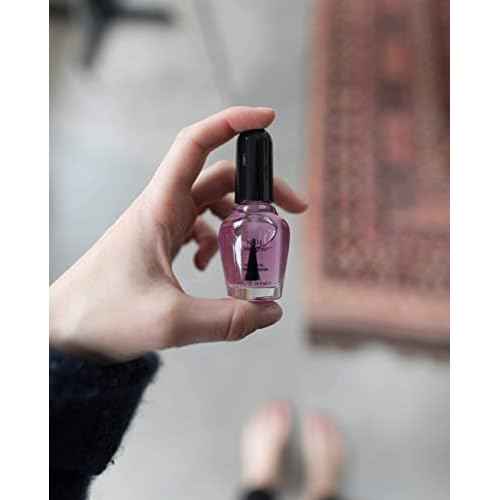 Nail Magic Strong Botanical Nail Strengthener,Conditioner w/horsetail, rich in silica, nutrients, vegan, cruelty free, helps splitting, cracking and breaking nails. Nail health & growth (0.5 Fl Oz)