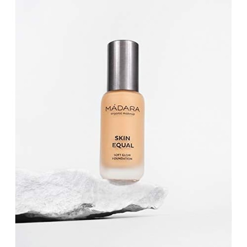 M?DARA Organic Skincare | Skin Equal Soft Glow Foundation SPF15 Sand 40-30 ml, Mineral foundation with hyaluronic acid, Buildable medium coverage, Dewy foundation, Vegan, COSMOS natural certified