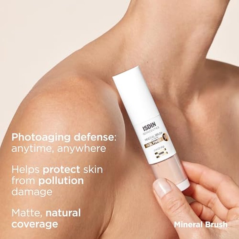 ISDIN Mineral Brush Powder, Facial Pollution and Blue Light Protection, a Complement to your Sun Care Routine, Suitable for Sensitive Skin