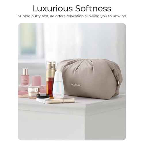 BAGSMART Makeup Bag Travel Makeup Bag, Cute Make Up Bag, Large Capacity Cosmetic Bags for Women, Wide-open Makeup Pouch Travel Essentials Toiletries Accessories Brushes (Camel)