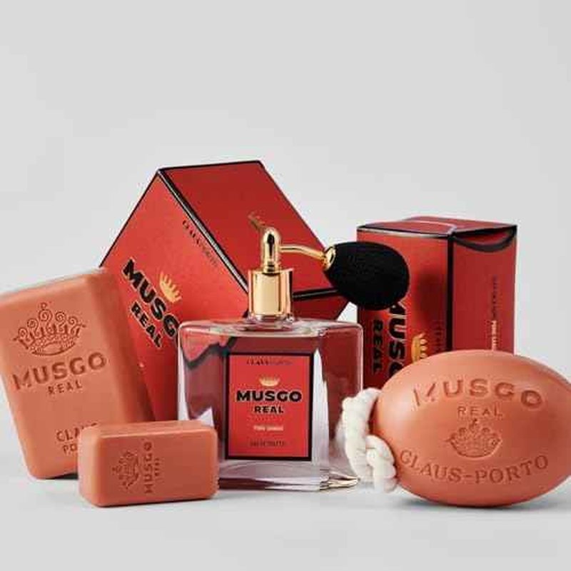 Claus Porto - Musgo Real Eau de Toilette Puro Sangue | Warm, Captivating, Daring | Woody, Leathery, Violet, Musk (100 mL | 3.4 fl oz)
