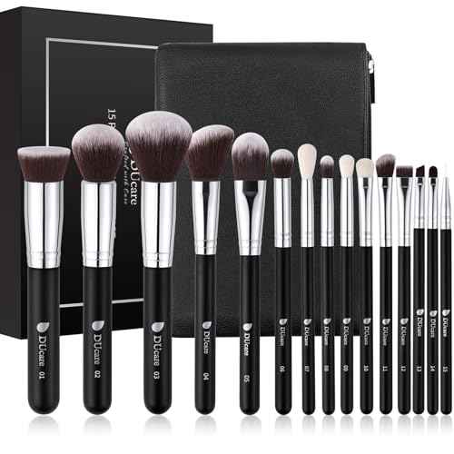 DUcare Makeup Brushes with Bag,15Pcs Christmas Makeup Brush Set Travel Kabuki Foundation Blending Blush Eyeliner Shadow Brow Concealer Brushes Kit