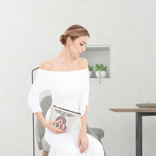 Happy 22nd Birthday Gifts Ideas for Her Makeup Bags, Women, Teenage Girls Trendy Stuff, Girls, Friends, Daughter, Christmas, 2004 Funny Cosmetic Travel Pouch 22 Year Old Birthday Decorations from Mom