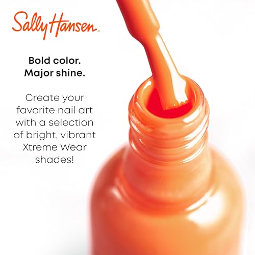 Sally Hansen Xtreme Wear, White On, Long Lasting, Chip Resistant, Semi Opaque, Shiny White Nail Polish