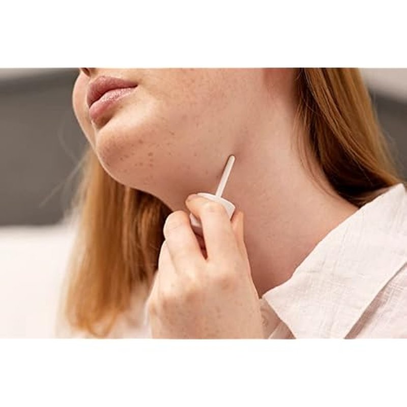 The Body Shop White Musk Perfume Oil - Fresh, Floral and Iconic scent - Vegan - 20ml