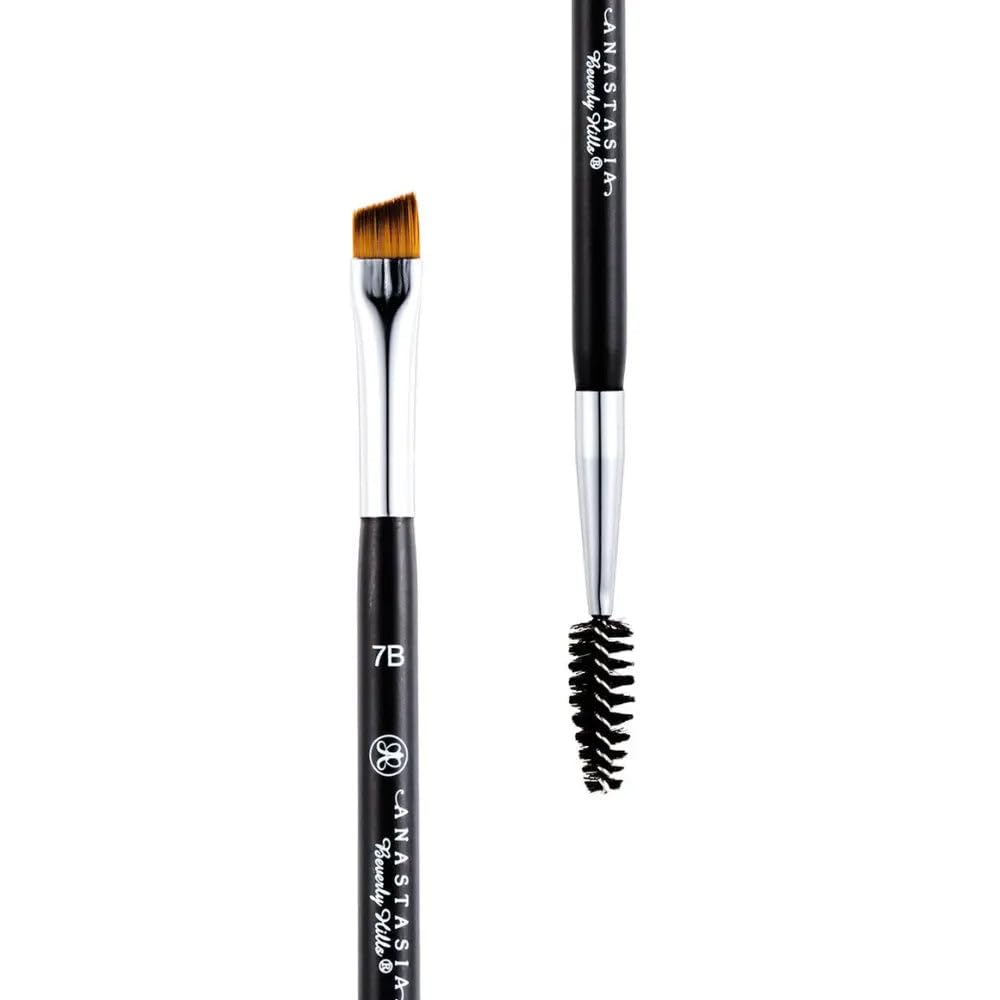 Anastasia Beverly Hills 7B Brush - High-Performance Synthetic Tapered Brow Brush for Powder and Cream, Essential Tool for Natural-Looking Brows