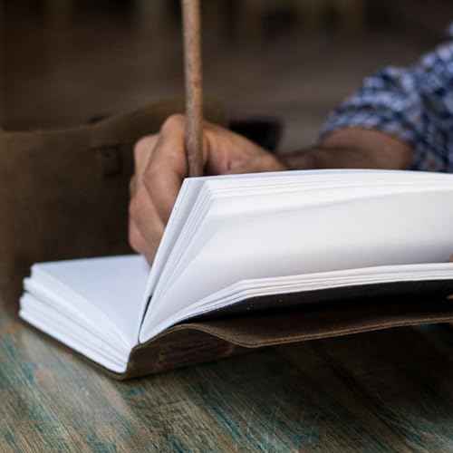 Leather Journal Notebook, Genuine Leather Journal for Men & Women Handmade Writing Travel Notebook, 240 Unlined Pages Vintage Notepad Gift: Rustic Brown (7"x5")