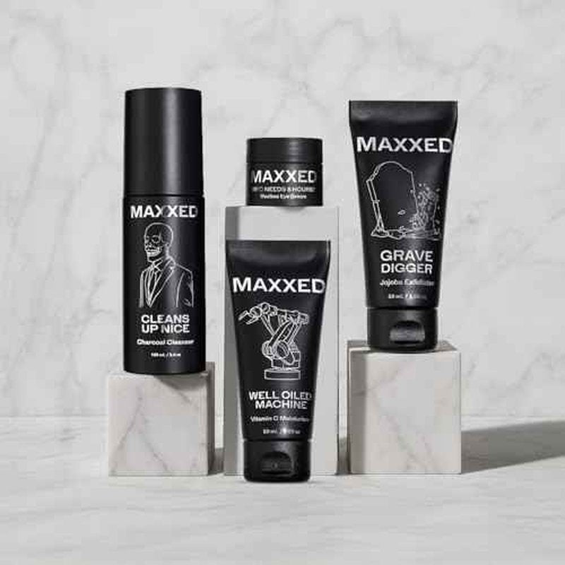 MAXXED Men's Skincare Set - Travel Skincare Set with Under Eye Cream, Charcoal Face Wash, Jojoba Face Scrub and Vitamin C Moisturizer - 4 in 1 Men's Skin Care Kit for Hydration and Pore Cleansing