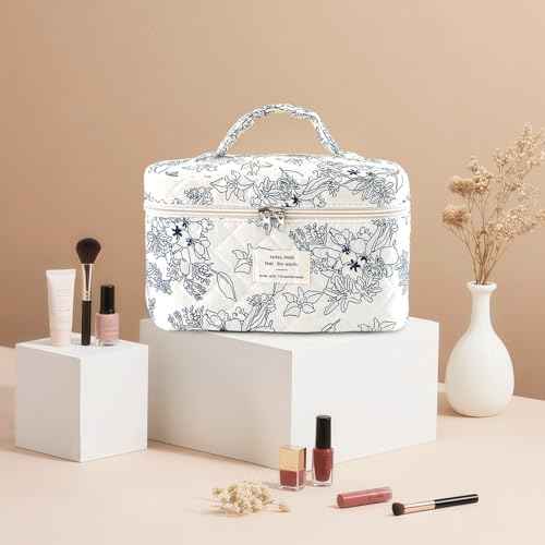 Large Travel Quilted Makeup Bag for Women, Floral Cotton Cosmetic Bag Cute Coquette Aesthetic Floral Toiletry Organizer Bag for Girls Little Blue Flower Cosmetic Zipper Storage Bag